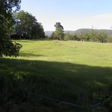 Les Gites Du Deves Campsite Montjoux